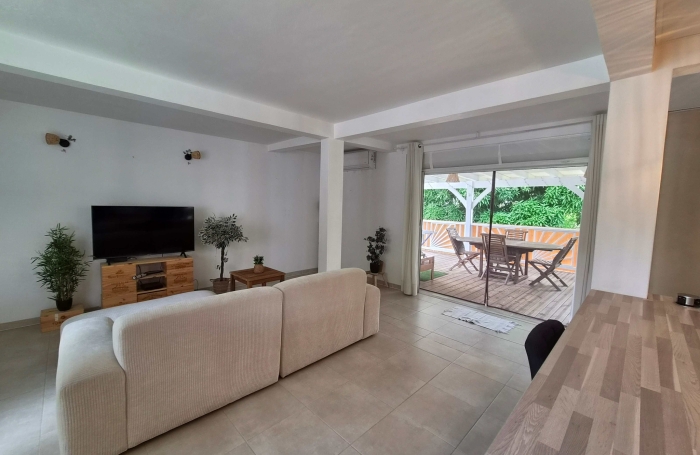 Maison F4 + F5 meubl&eacute; et &eacute;quip&eacute;e en tr&egrave;s bon &eacute;tat.