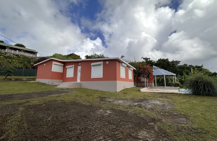 Villa F5 avec piscine et grand jardin &agrave; proximit&eacute; CHU - FORT-DE-FRANCE