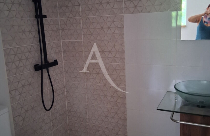 Location Appartement 30.11m&sup2; 1 pi&egrave;ce Saint-Esprit