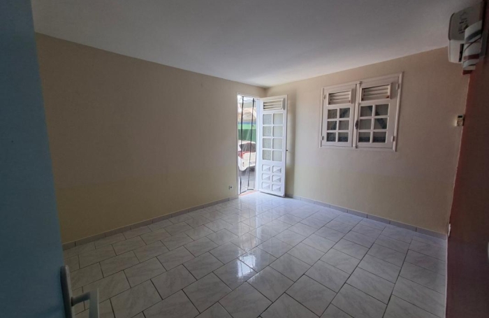 Location Appartement 85.78m&sup2; 3 pièces Le Diamant