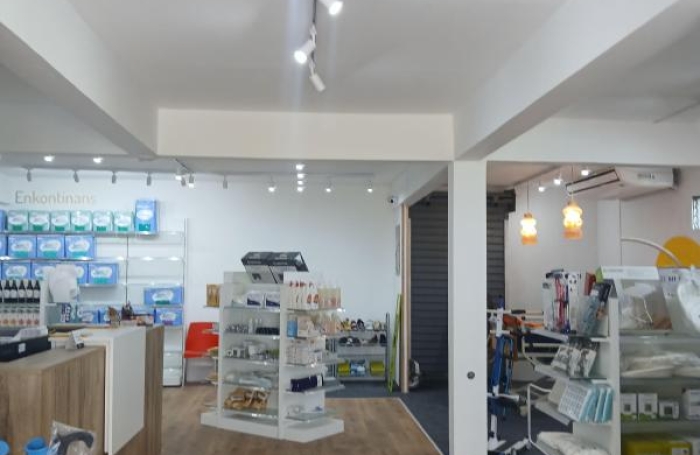 Location Local commercial 100m&sup2; Le Fran&ccedil;ois