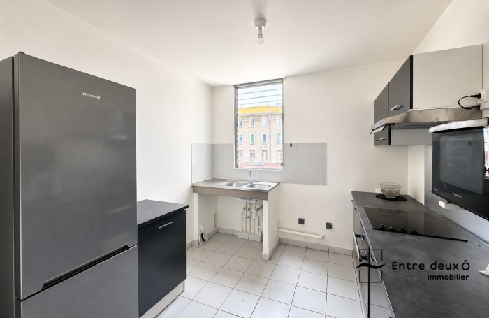 Location Appartement 64.72m&sup2; 3 pièces Fort de france