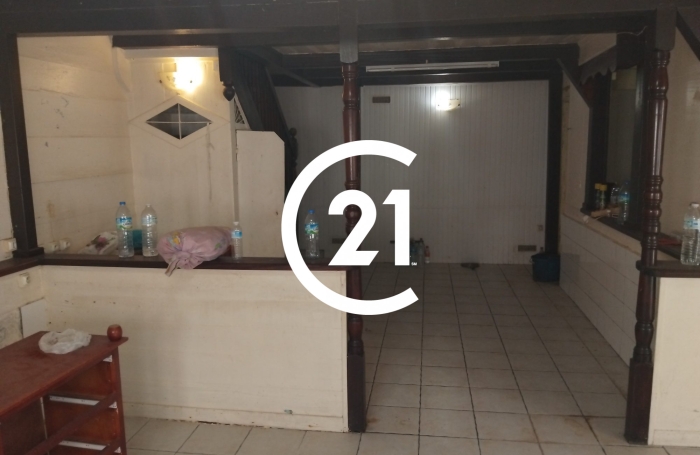 Vente Maison 104.00m&sup2; 4 pièces Fort de france