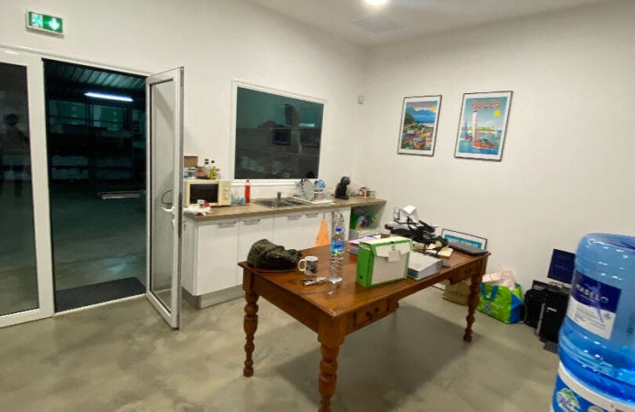 Location Entrepot 300m&sup2; Fort de france