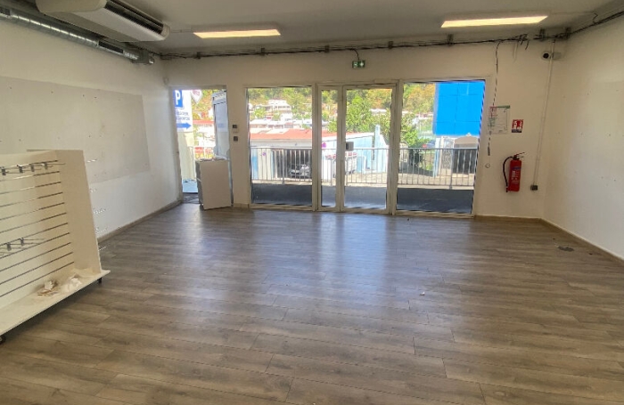 Location Local commercial 85m&sup2; Le Marin