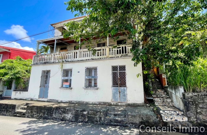 Terrain 425 m2 &agrave; b&acirc;tir - Emprise 45 % et R+4 - Clairi&egrave;re