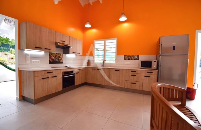 Vente Maison 77.39m&sup2; 4 pi&egrave;ces Sainte Anne