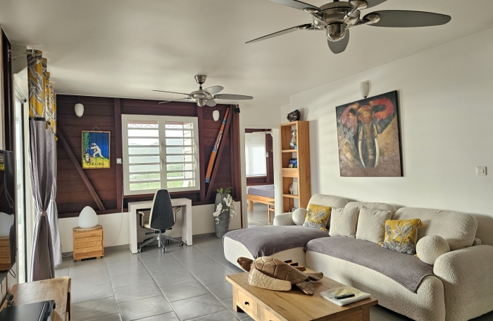 Villa avec vue mer, piscine et fort potentiel locatif   Les Anses-d'Arlet