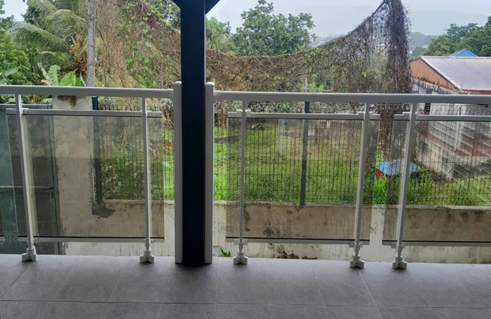 T2 avec terrasse &agrave; Acajou - Lamentin