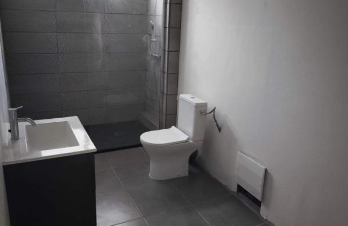 Vente Appartement 69m&sup2; 3 pièces Rivi&egrave;re Sal&eacute;e
