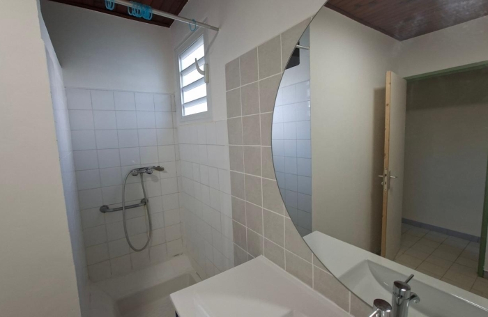 Location Maison 77.95m&sup2; 4 pièces Sainte Luce