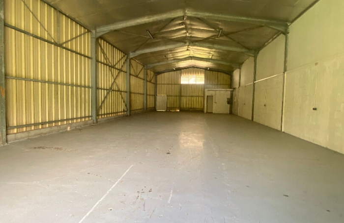 Location Entrepot 250m&sup2; Le Lamentin