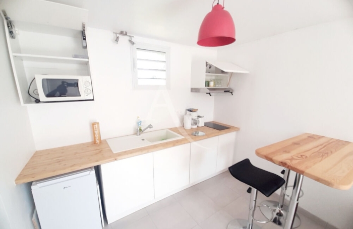 Location Appartement 37.32m&sup2; 2 pi&egrave;ces Rivi&egrave;re Sal&eacute;e