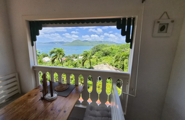 Appartement F2/F3 meubl&eacute; avec vue mer dans r&eacute;sidence avec piscine