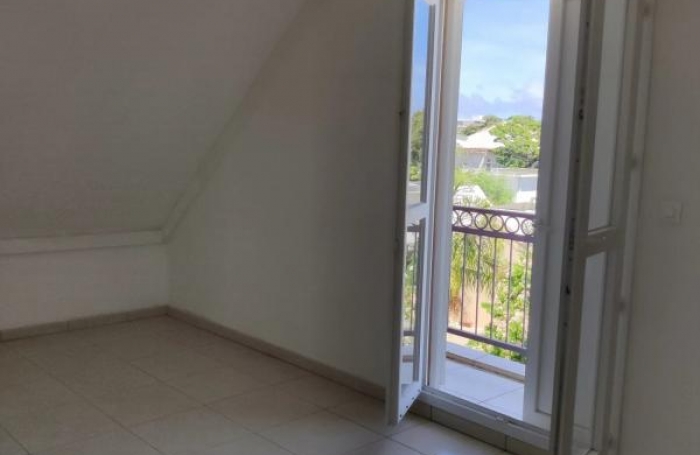 Vente Appartement 107.41m&sup2; 3 pi&#232;ces Saint Denis