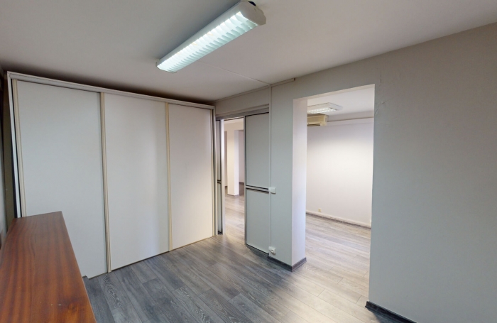 Location Bureaux 96.25m² 3 pièces Saint Denis