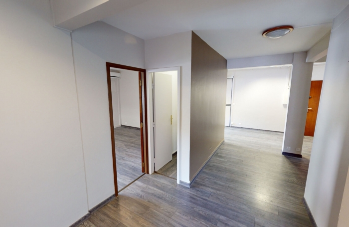 Location Bureaux 96.25m² 3 pièces Saint Denis