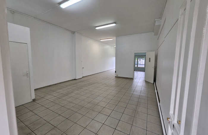 Location Local commercial 64.4m² 3 pièces Sainte Clotilde