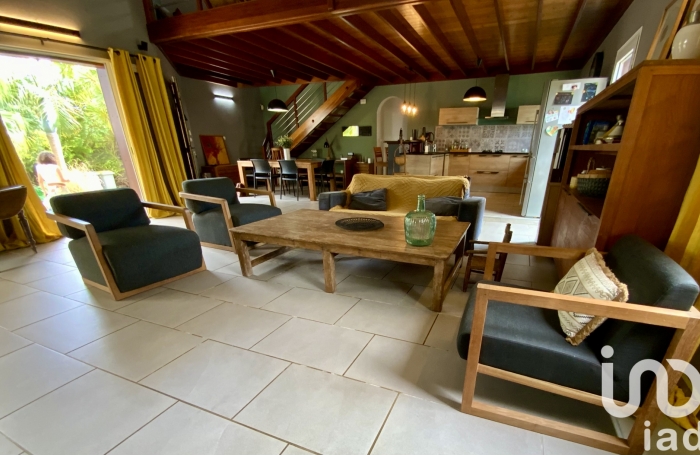 Vente Maison 171m&sup2; 4 pi&#232;ces Sainte Suzanne