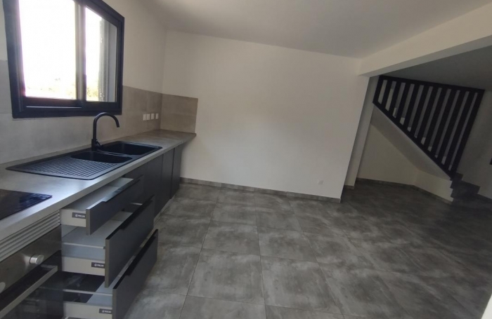 Location Maison 74m&sup2; 4 pi&#232;ces Plaine des Cafres