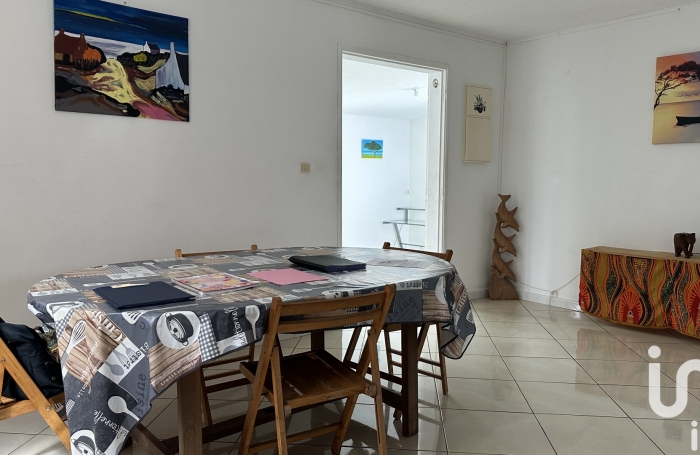 Vente Maison 81m&sup2; 4 pi&#232;ces Etang-Sale