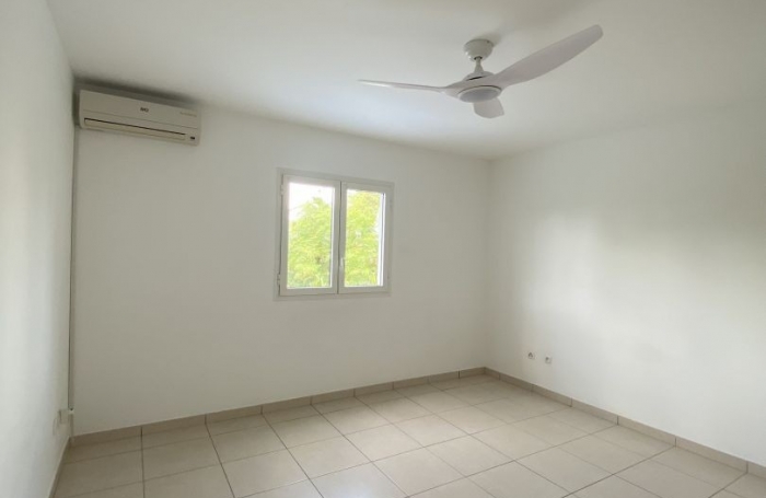 Vente Maison 220m&sup2; 9 pi&#232;ces Etang-Sale