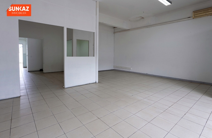 Location Local commercial 65m² La Possession