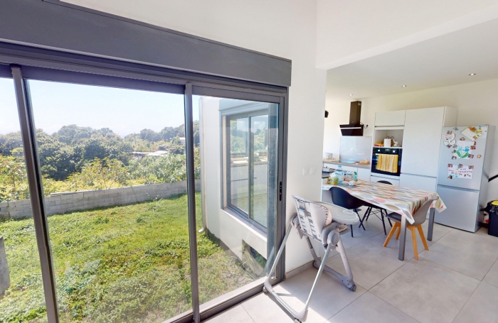 Vente Maison 110m² 4 pièces Saint-Benoît