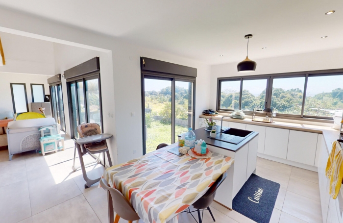 Vente Maison 110m² 4 pièces Saint-Benoît