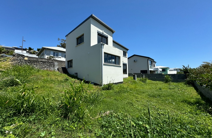 Vente Maison 110m² 4 pièces Saint-Benoît