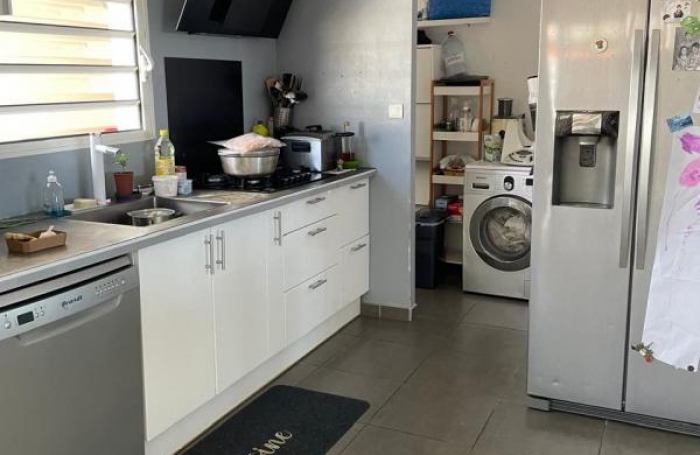 Vente Maison 140m&sup2; 4 pi&#232;ces Sainte Suzanne