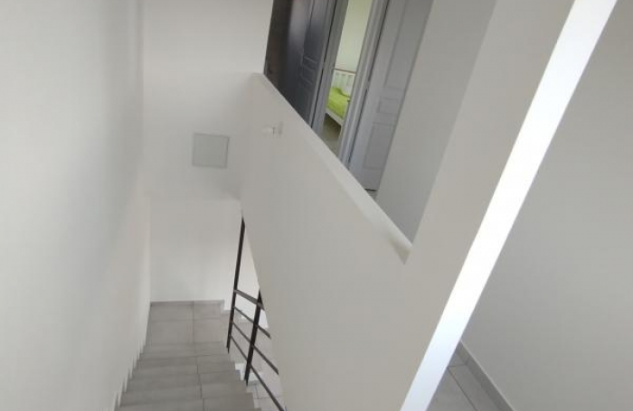 Location Maison 73.05m&sup2; 4 pi&#232;ces Le Tampon