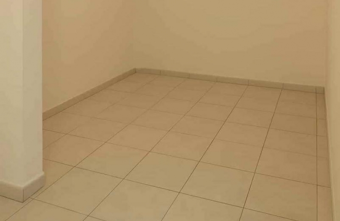 Vente Local commercial 133m&sup2; Saint Denis