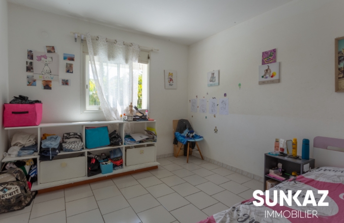 Location Maison 94m² 5 pièces Saint-Pierre