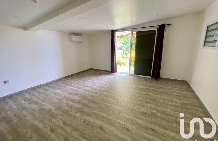 Vente Maison 197m&sup2; 6 pi&#232;ces Saint Philippe