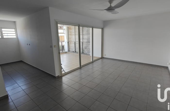 Vente Appartement 67m&sup2; 3 pi&#232;ces Saint-Pierre