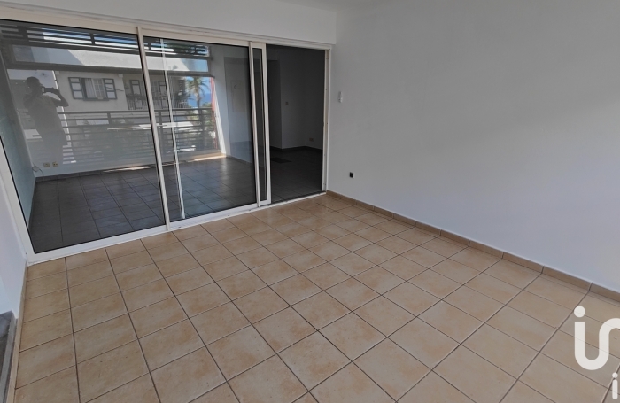 Vente Appartement 67m&sup2; 3 pi&#232;ces Saint-Pierre