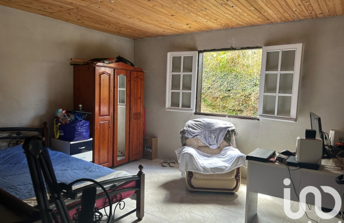 Vente Maison 1362m&sup2; 7 pi&#232;ces Piton Saint Leu