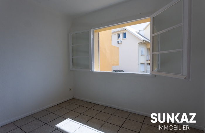 Location Appartement 68m² 4 pièces Saint-Pierre