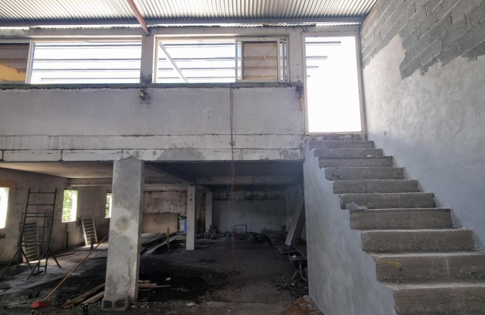 Location Local commercial 391m&sup2; 1 pi&#232;ce Saint André