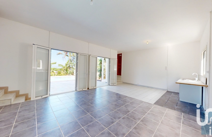 Vente Maison 183m&sup2; 8 pi&#232;ces Piton Saint Leu