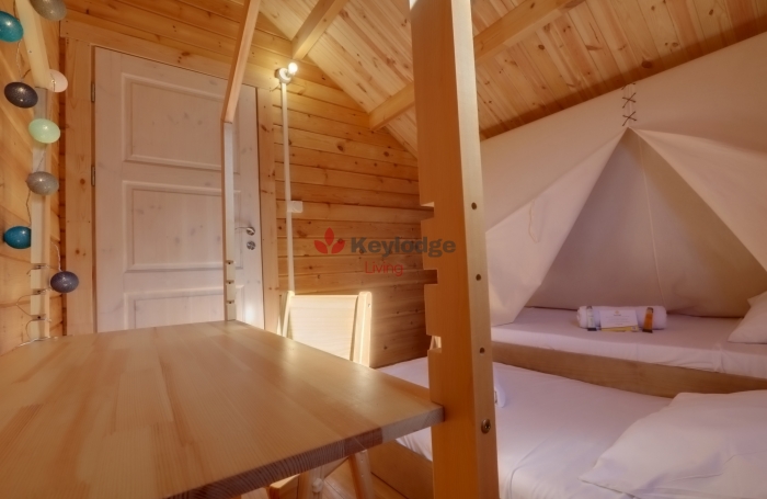 Maison de type Chalet F4, 105 m2 aux Avirons, Bas du Tevelave