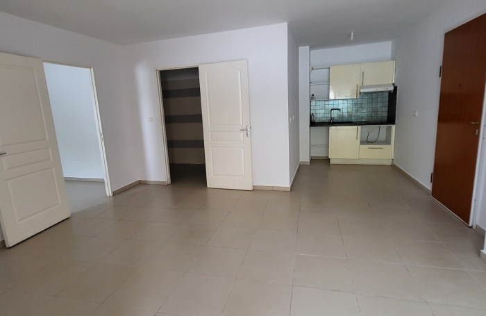 Location Appartement 97400