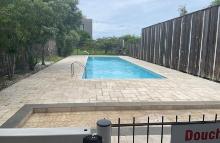 BEAU T3 AVEC VUE MER PITON ST LEU / PORTAIL