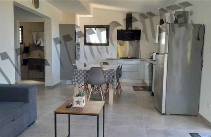 Location Maison 74m² 4 pièces Rivière Saint Louis