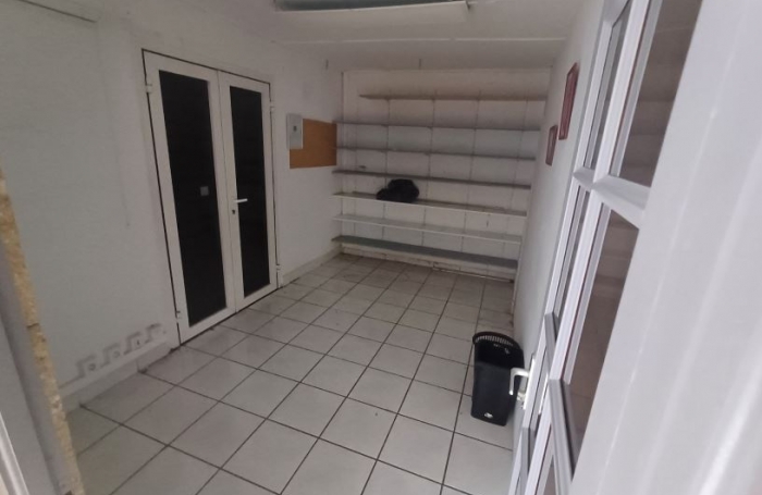 local 100m2 SAINT PAUL