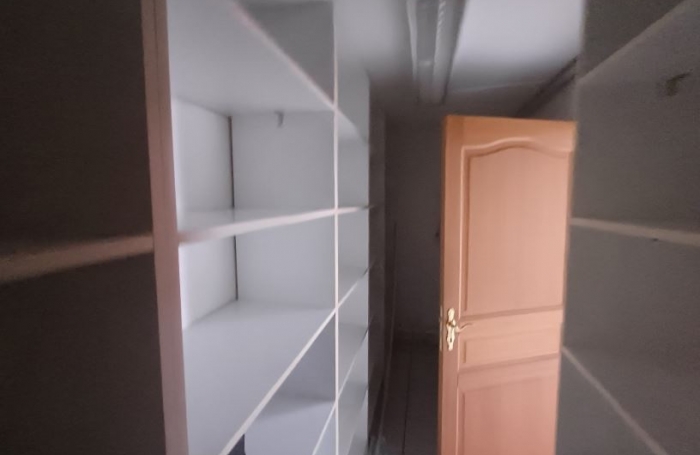 local 100m2 SAINT PAUL