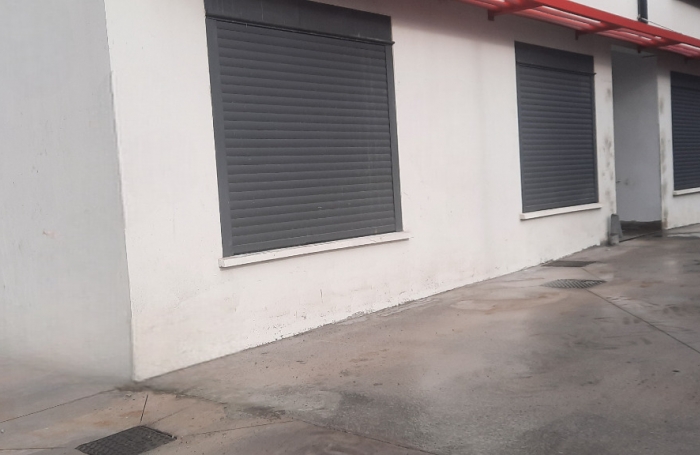 Location Local commercial 97440