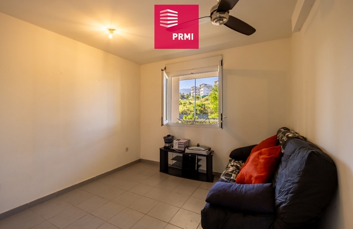 Vente Appartement 72.32m² 3 pièces Saint Gilles Les Hauts