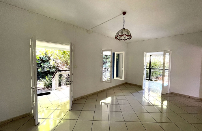 Location Maison 88m² 5 pièces Saint-Pierre